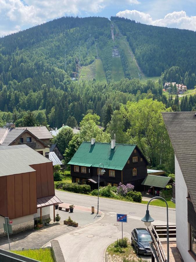 Apartmán Luxusní Apartmán u sjezdovek s garáží Harrachov Exteriér fotografie